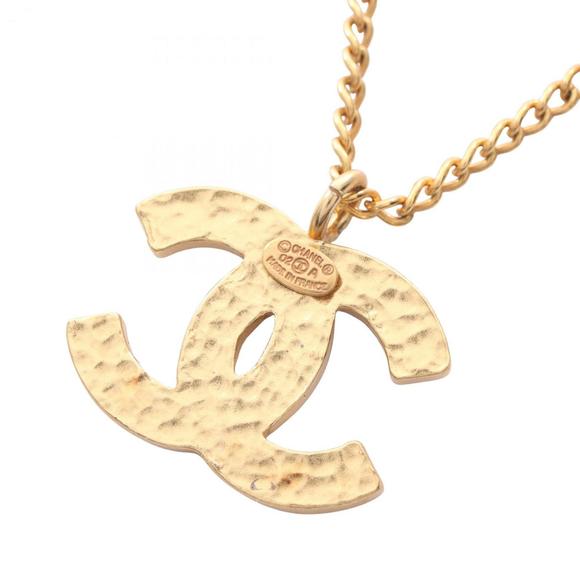 CHANEL Black Logo Necklace - Picture 2 of 7